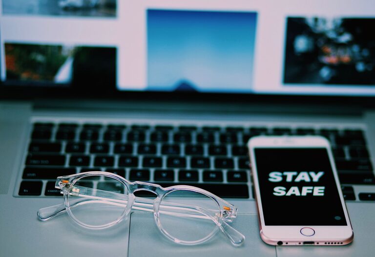How to Clean Your Phone and Keyboard Safely and Effectively